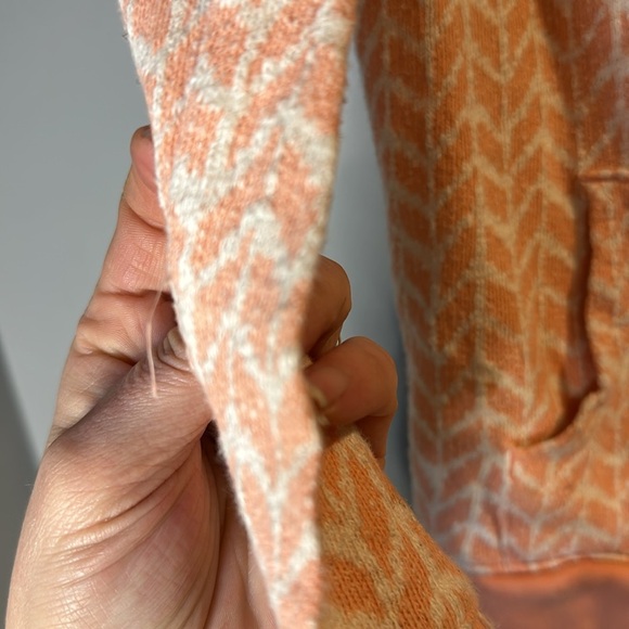 Peach Chevron zip up hoodie - Picture 14 of 15